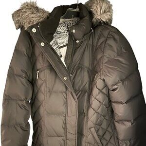 New Women's vintage Calvin Klein Coat